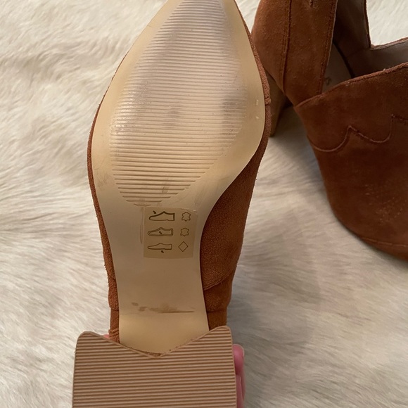 EUC Shelly’s of London Suede Western booties - Picture 4 of 5